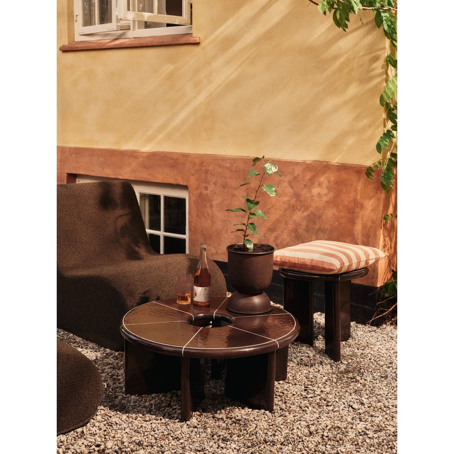 Ferm Living Hourglass Pot Extra Small Rust