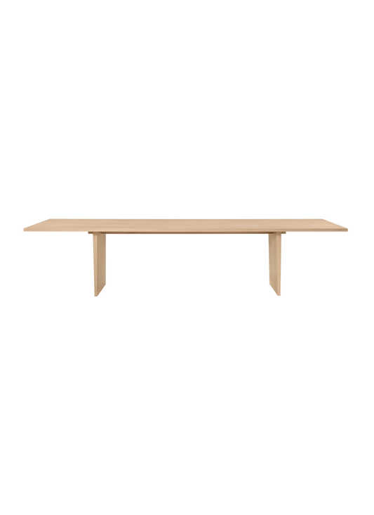 PRIVATE DINING TABLES by Gubi