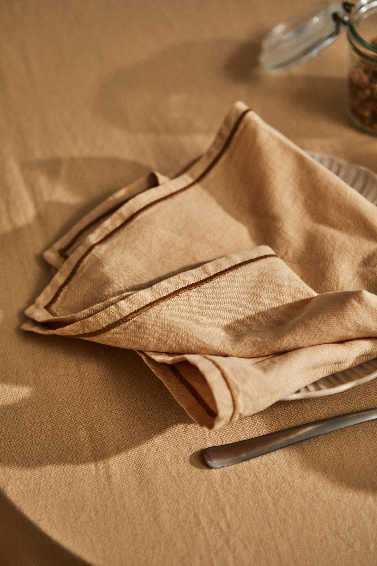 Decotique Sienna Tablecloth 140x240 Sand