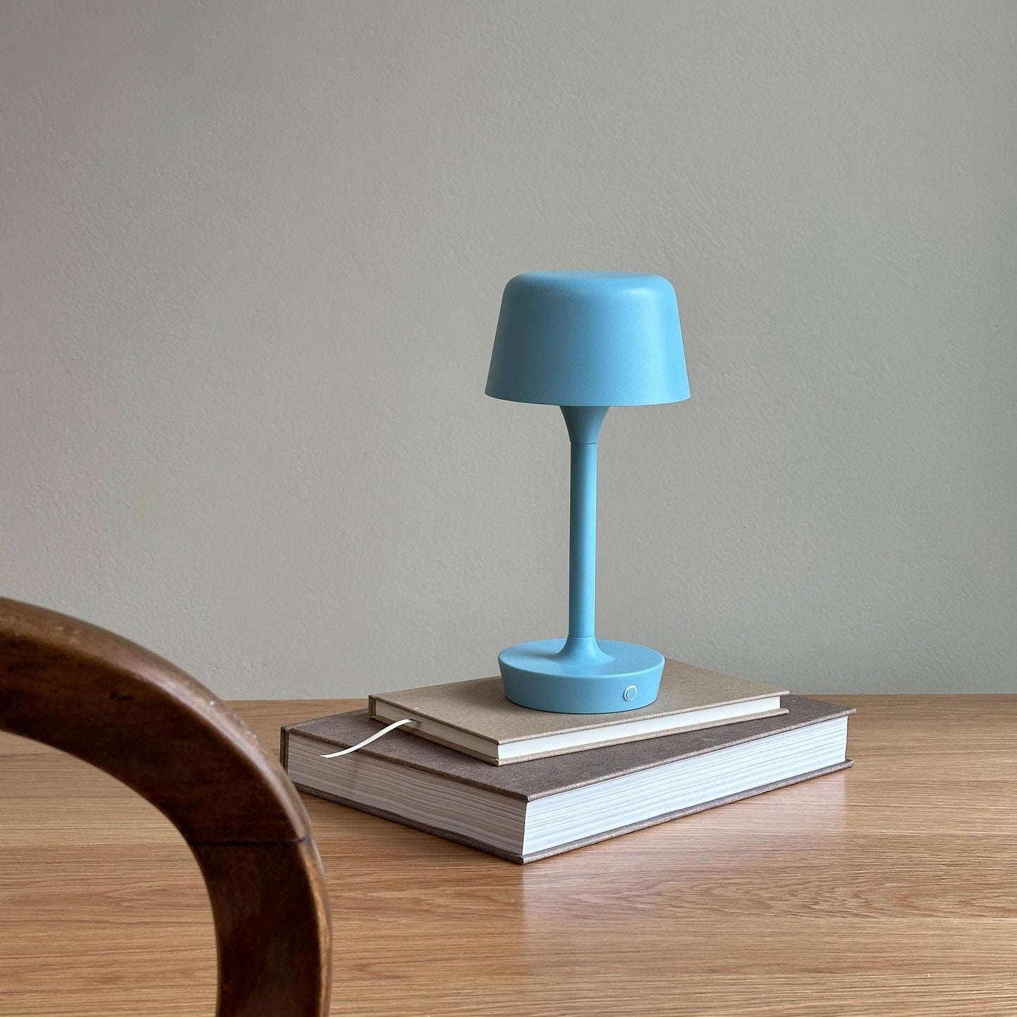 Dyberg Larsen Flow Table Lamp Light Blue