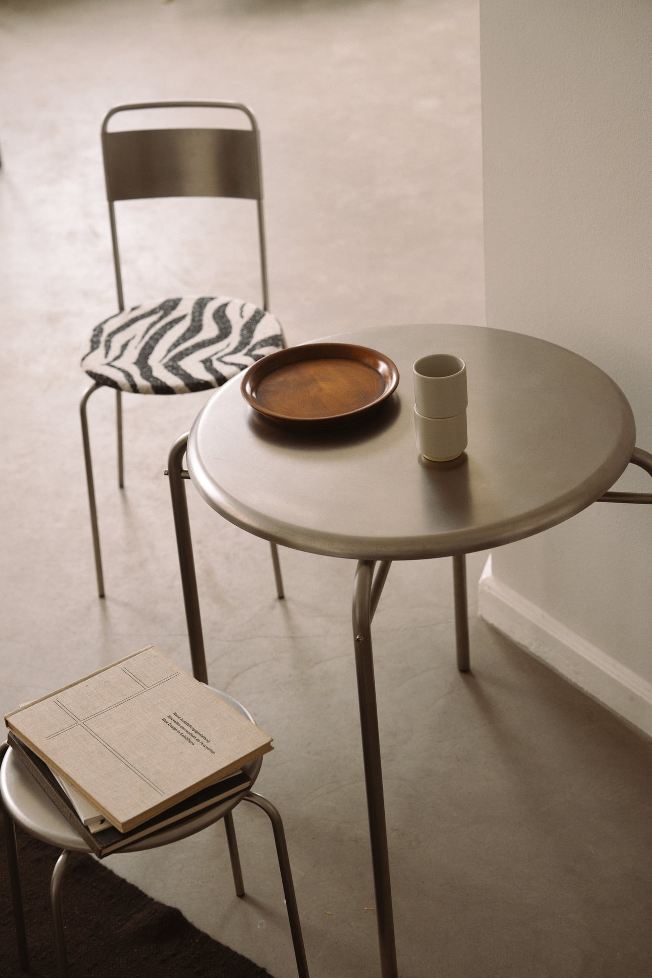 Petit Rond table, 65 cm, stainless steel