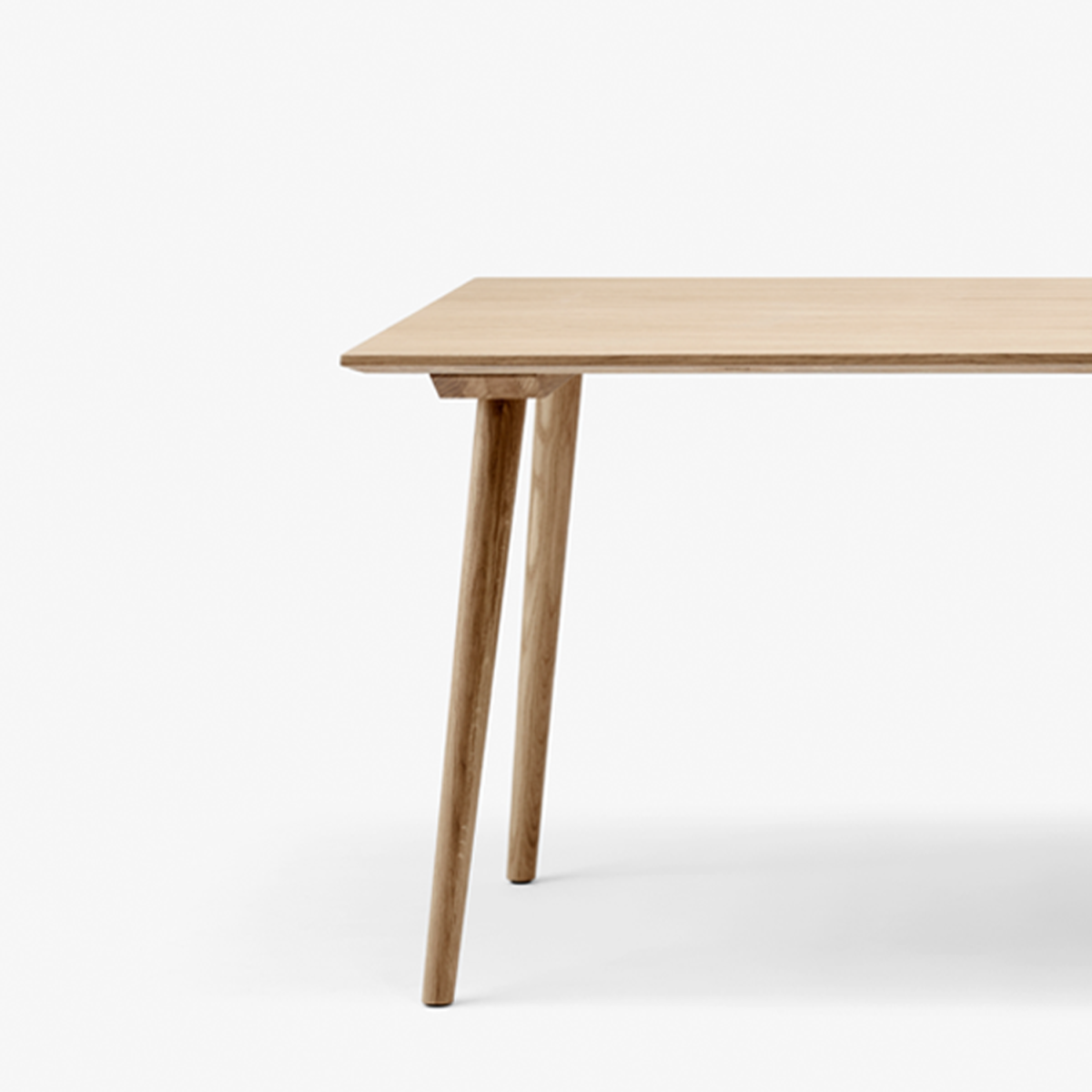 In Between Table SK6