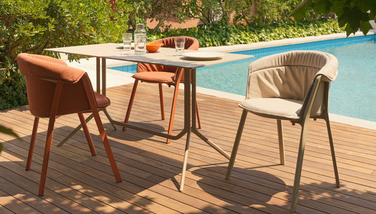 Kristalia Poule folding table - open
