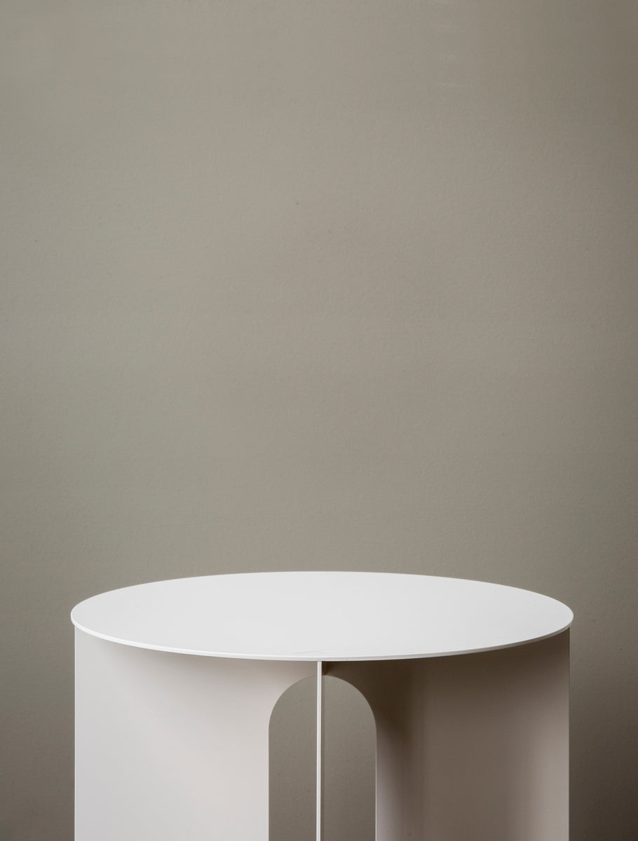 Androgyne side table, 40 cm, white