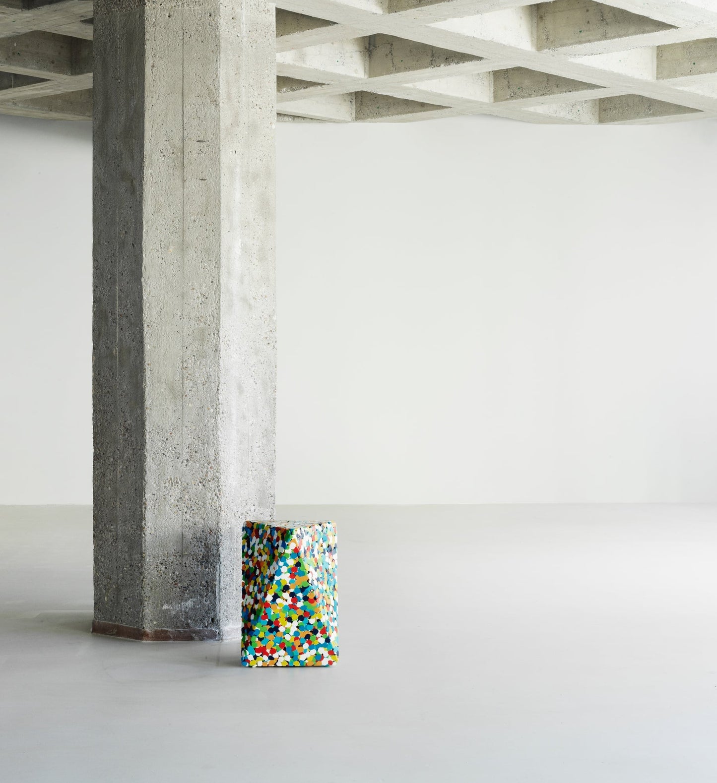 Delta Proust side table, multicolour