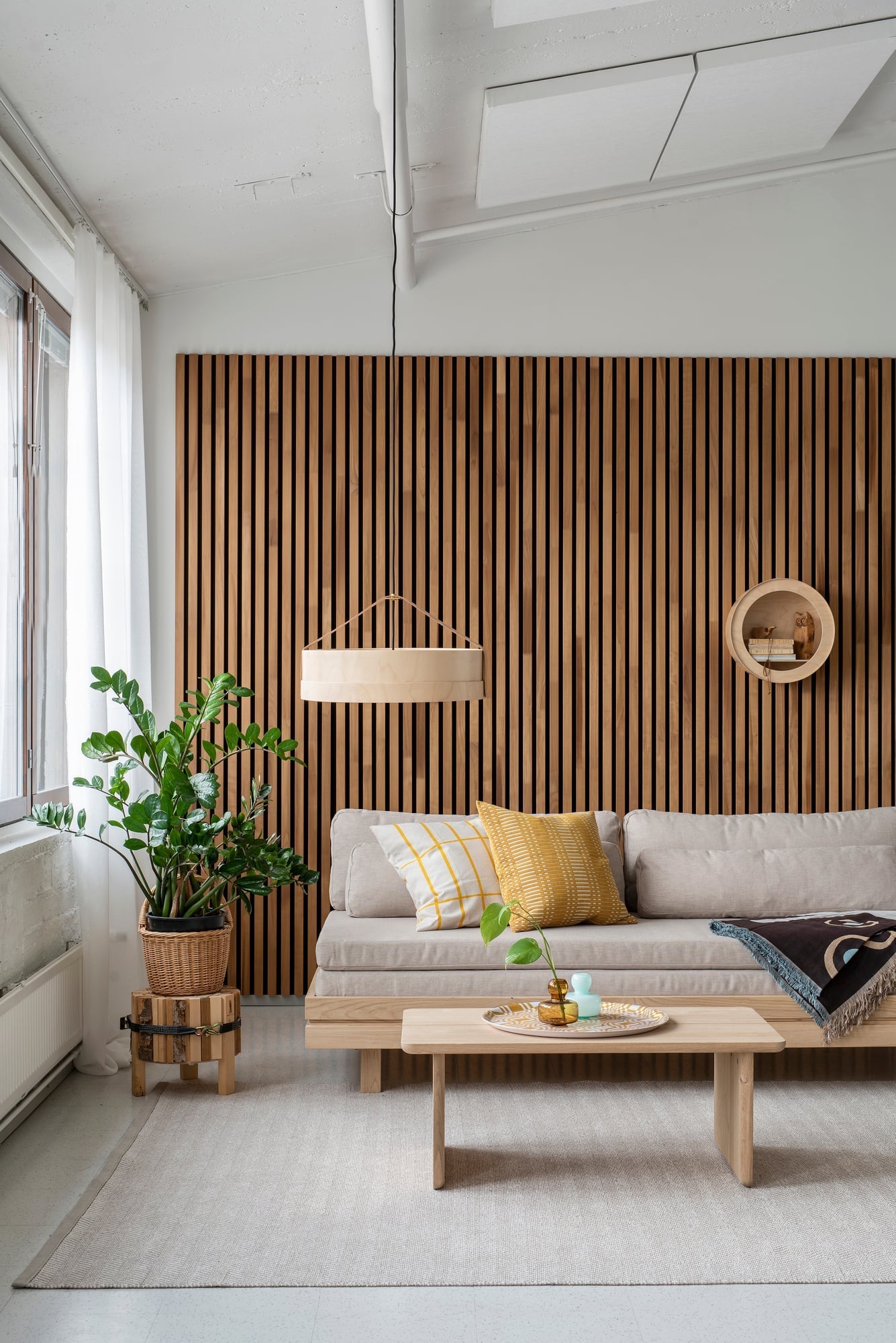 Renki L coffee table, lacquered oak