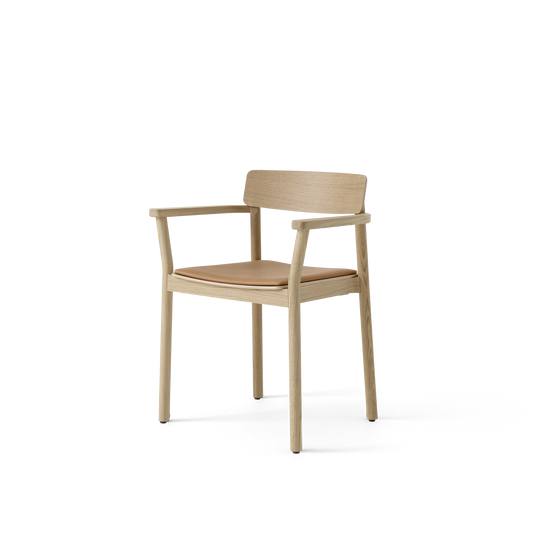 Betty TK11 Dining Chair With Armrests by &tradition #Cognac leather / Oak