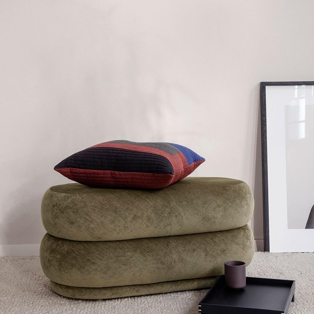 Ferm Living Oval Puf Faded Velvet Forest