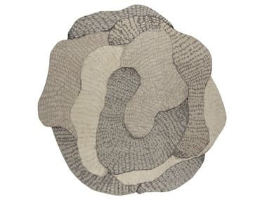 SWARM ROUND - Patterned handmade round rug by CC-Tapis