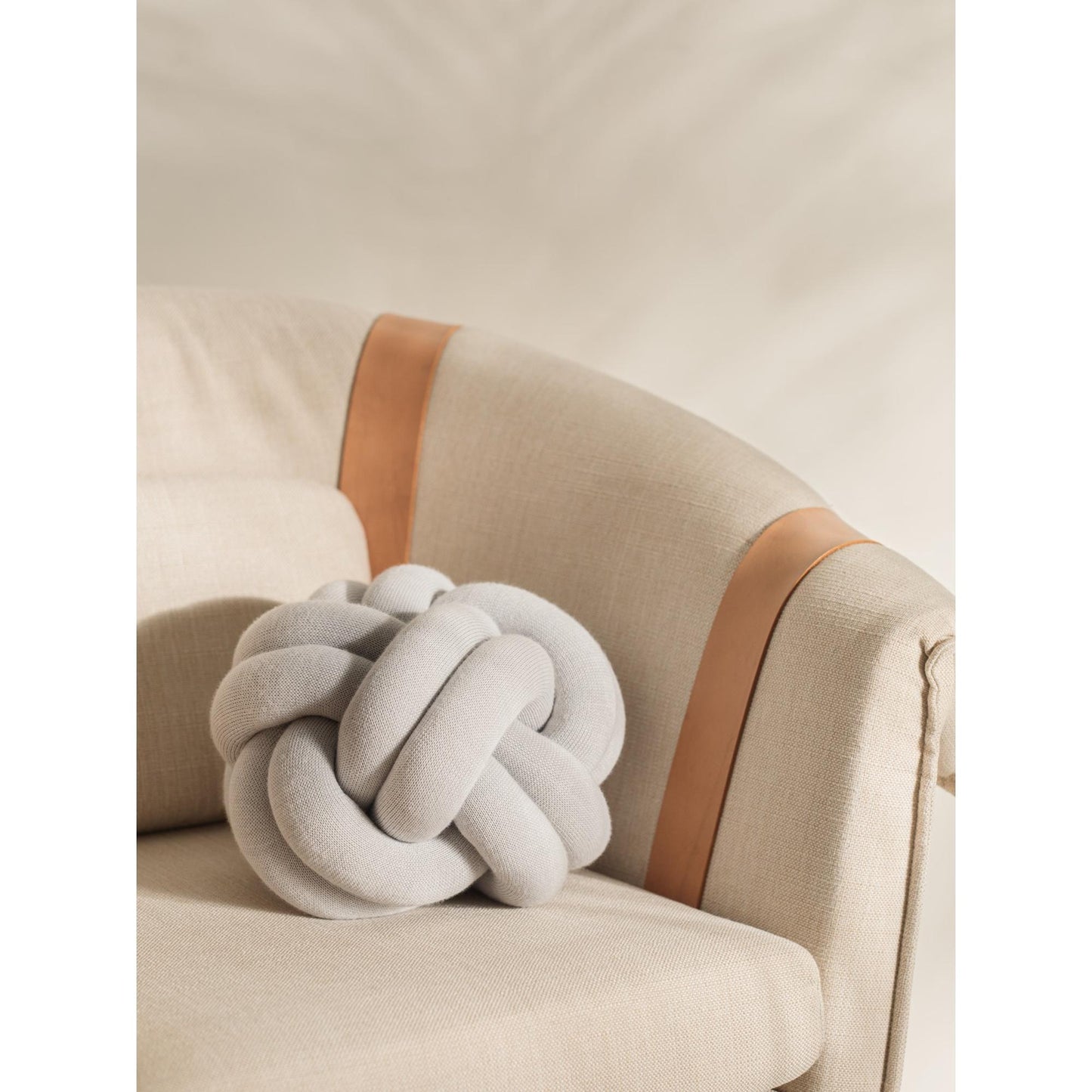 Design House Stockholm Knot Cushion White/ Gray