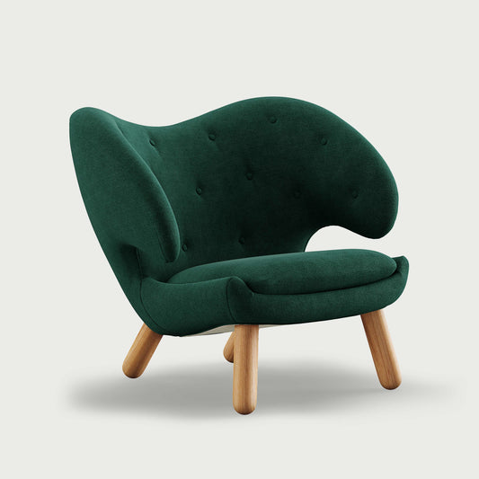 THE PELICAN CHAIR (With Buttons) (Upholstery Material - Vidar)