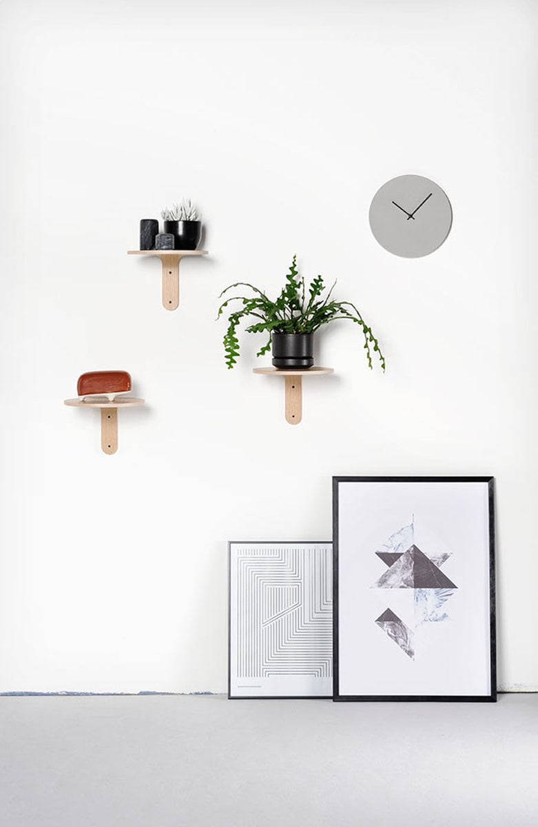 Turn wall shelf, oak