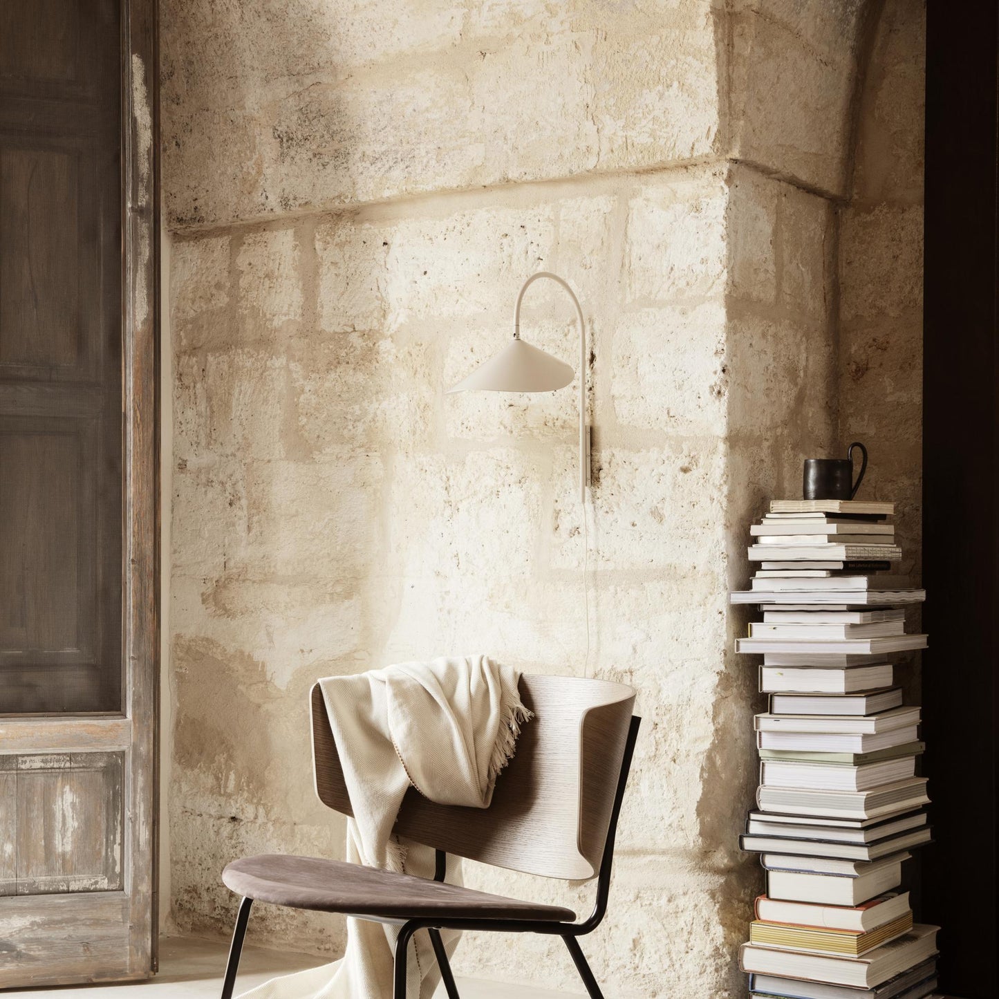 Ferm Living Arum Swivel Wall Lamp Black