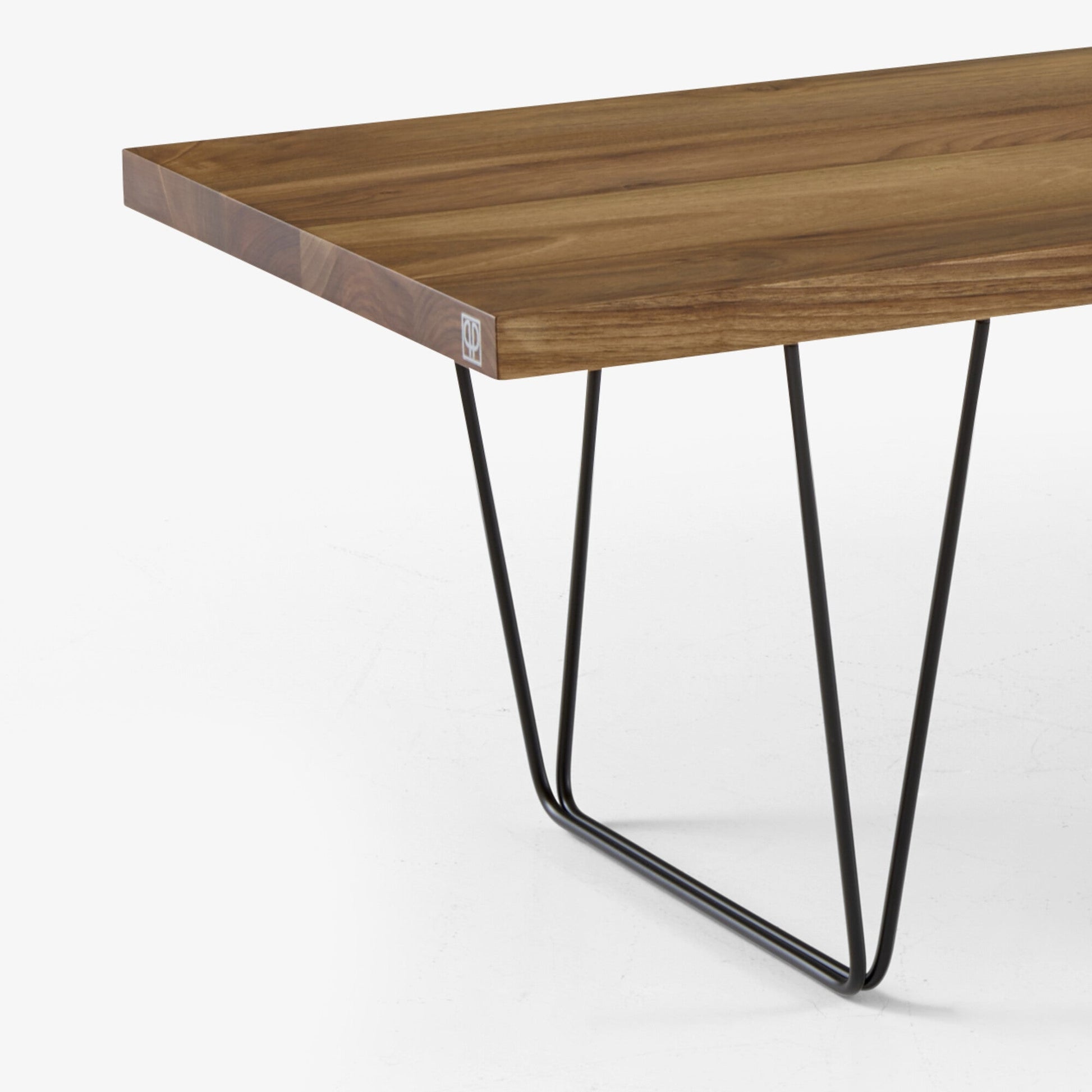 Ligne Roset CM 191 American Walnut detail