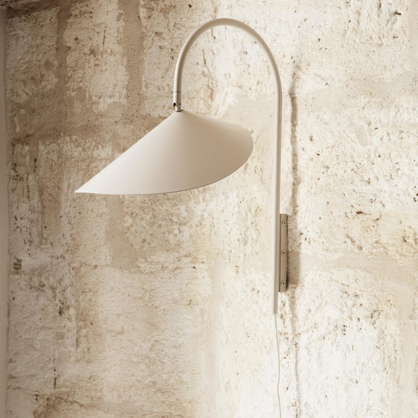 Ferm Living Arum Swivel Wall Lamp Black
