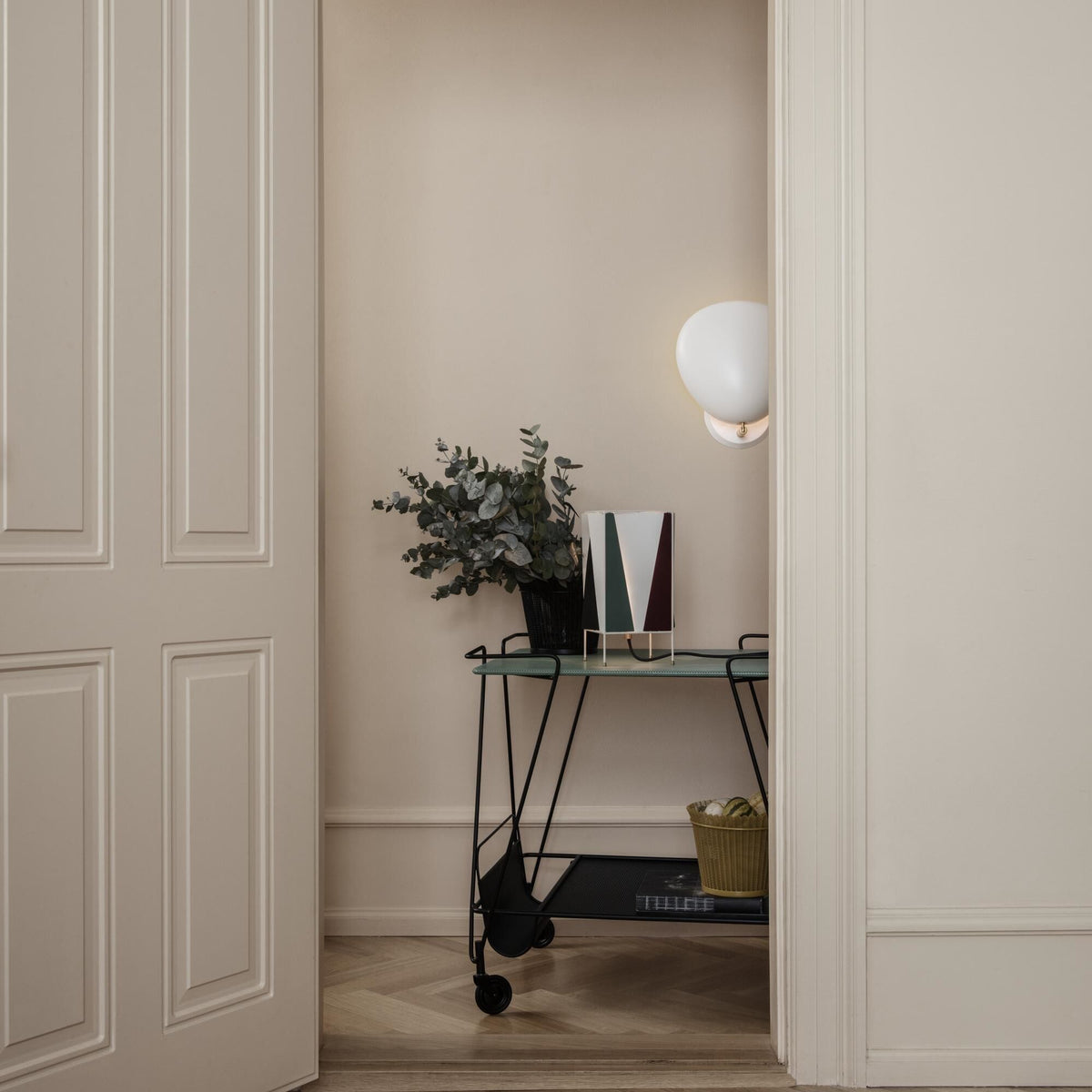 Cobra Wall Lamp Black