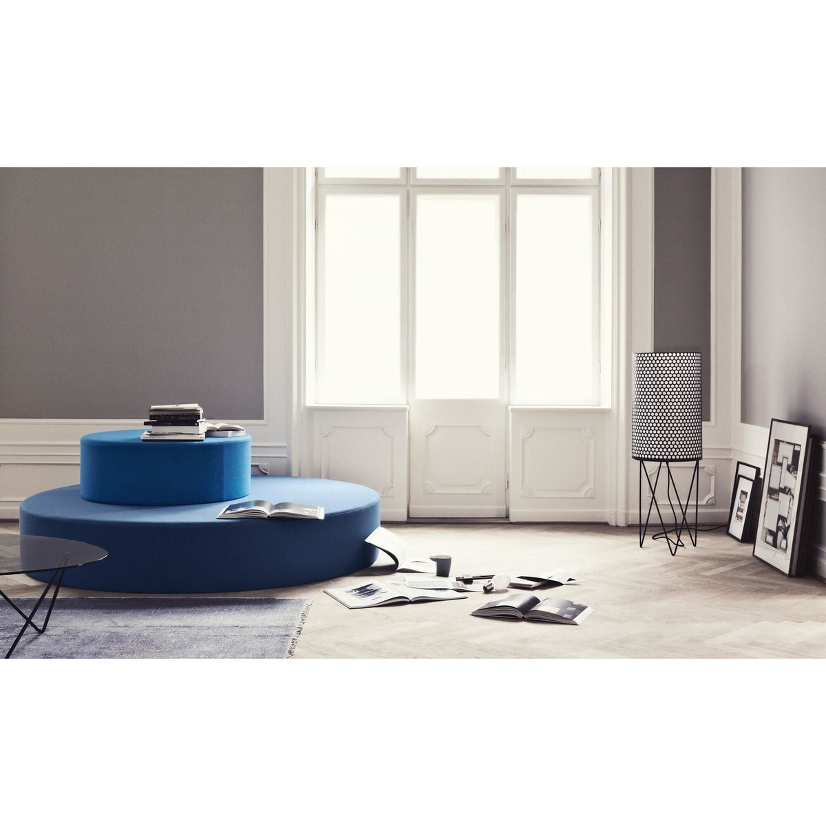 Pedrera Floor Lamp w. Dimmer PD2 Mat White