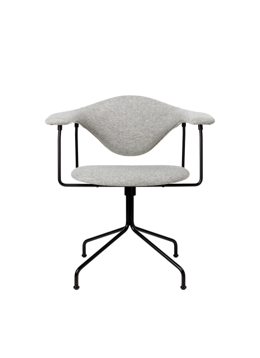 MASCULO MEETING CHAIR - Fully Upholstered by Gubi