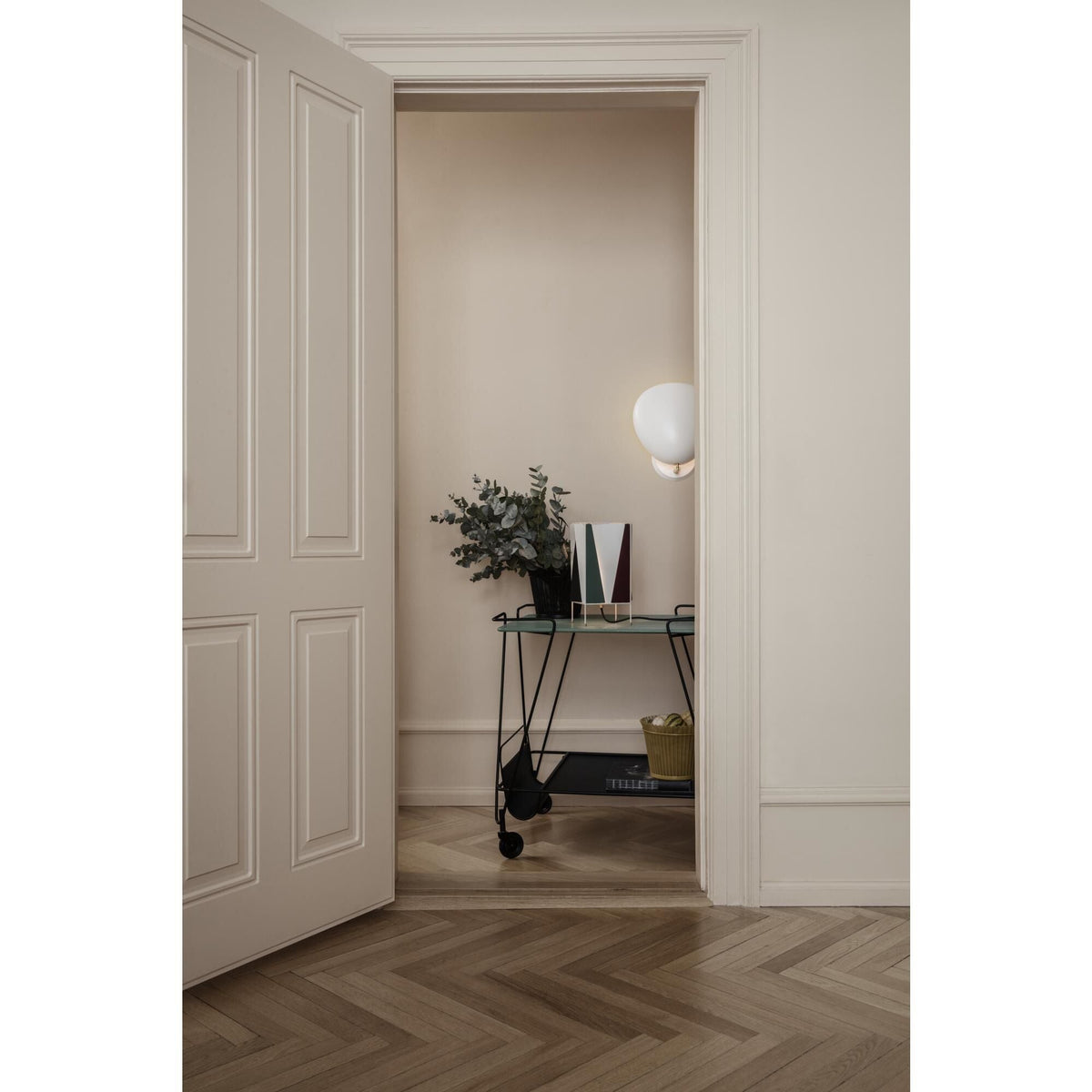Cobra Wall Lamp Matt White Hardwired