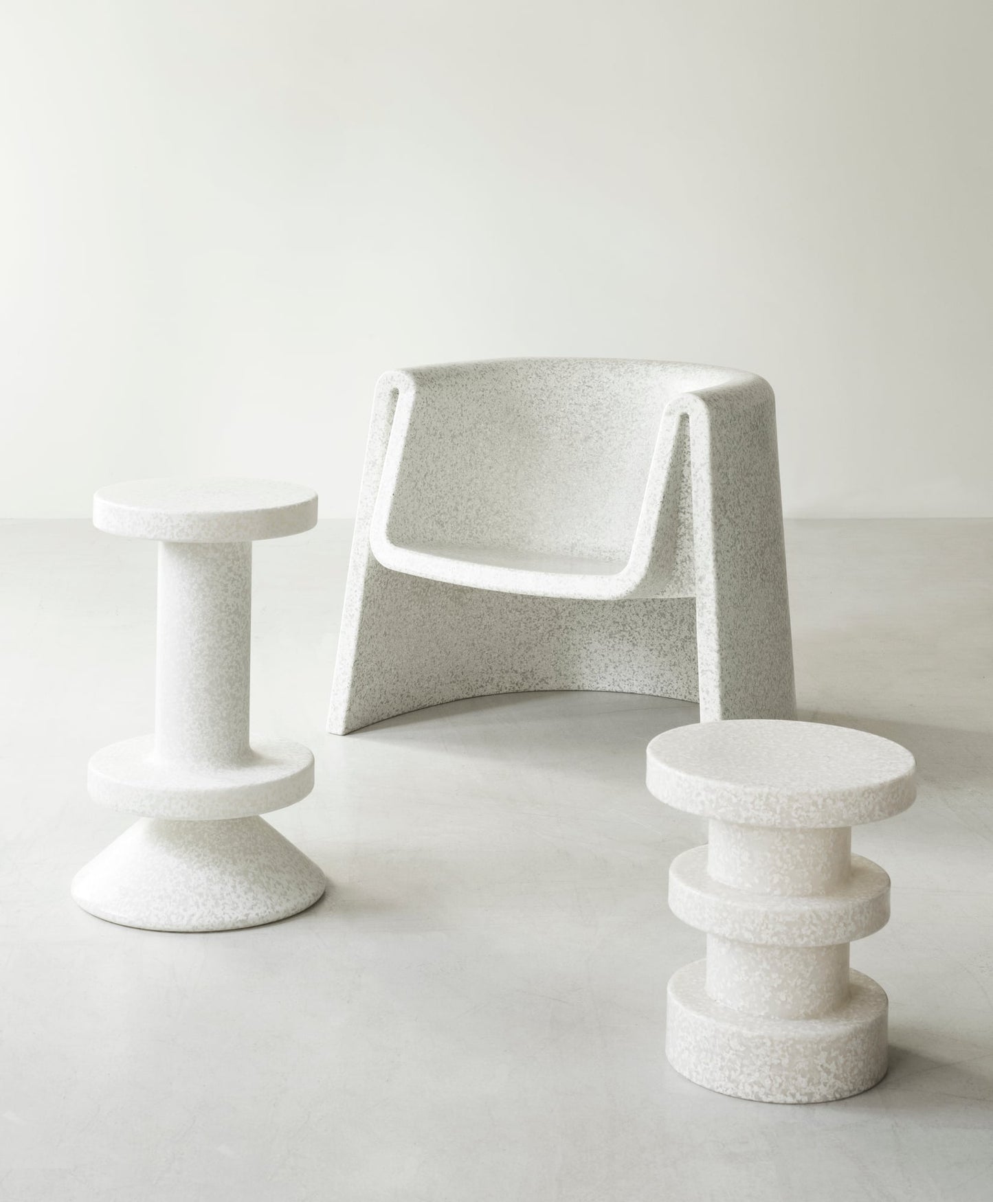 Bit stool, stack, white