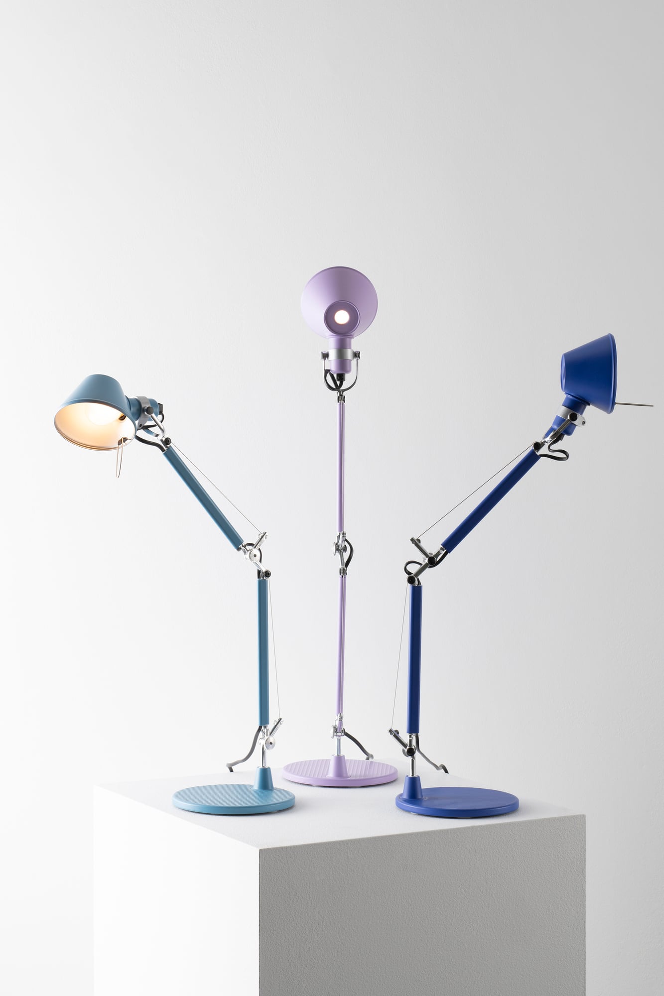 Tolomeo Micro table lamp, blue klein