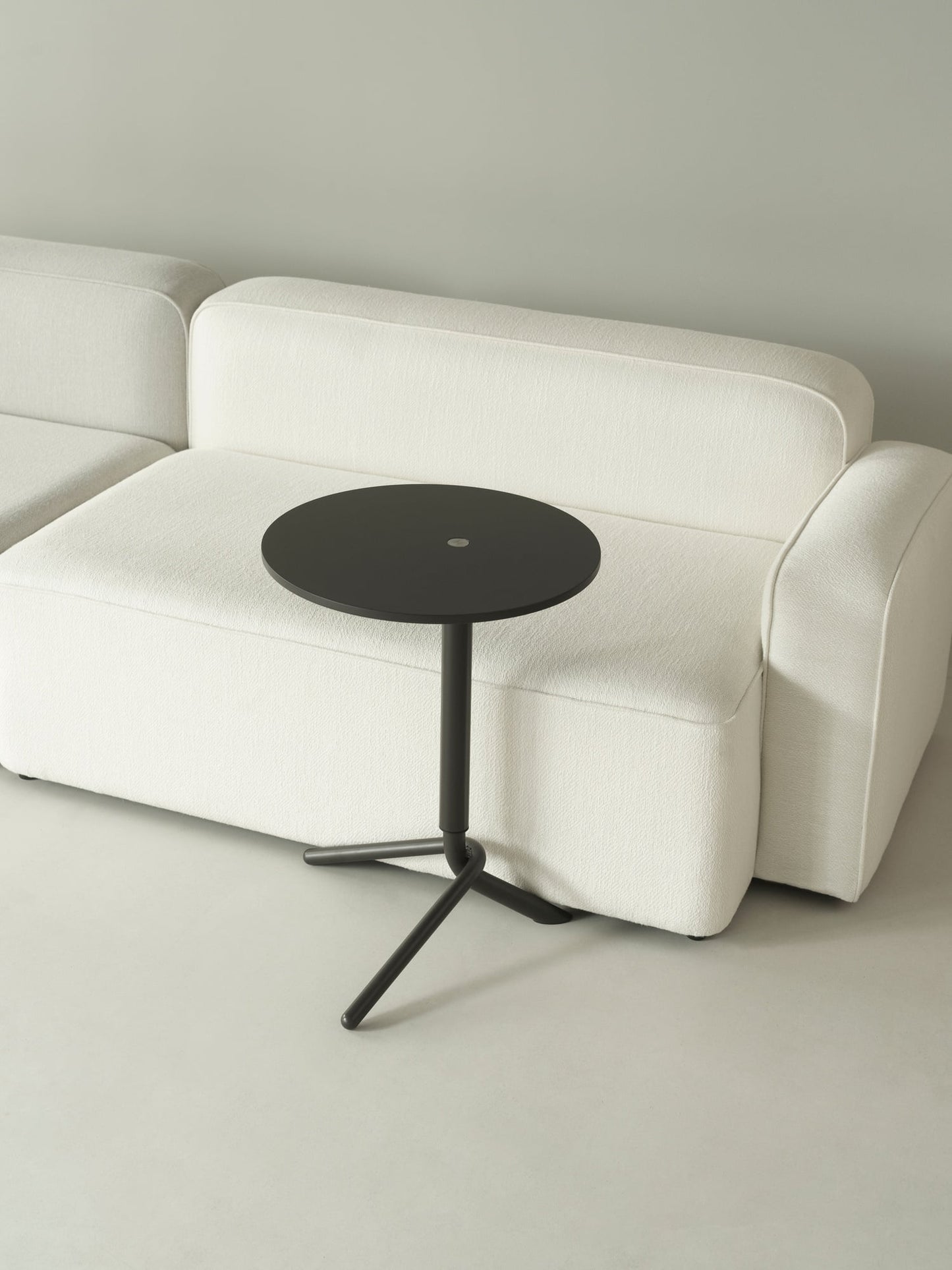 Lift side table, dark brown