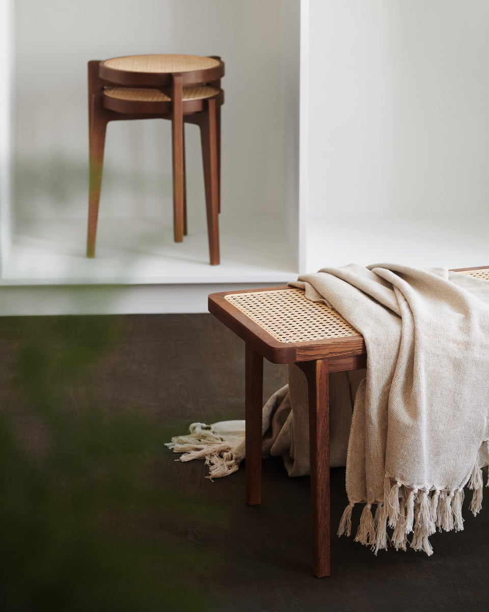 Le Roi side table, dark smoked ash - rattan