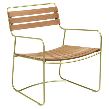 SURPRISING TEAK LOW ARMCHAIR by Fermob