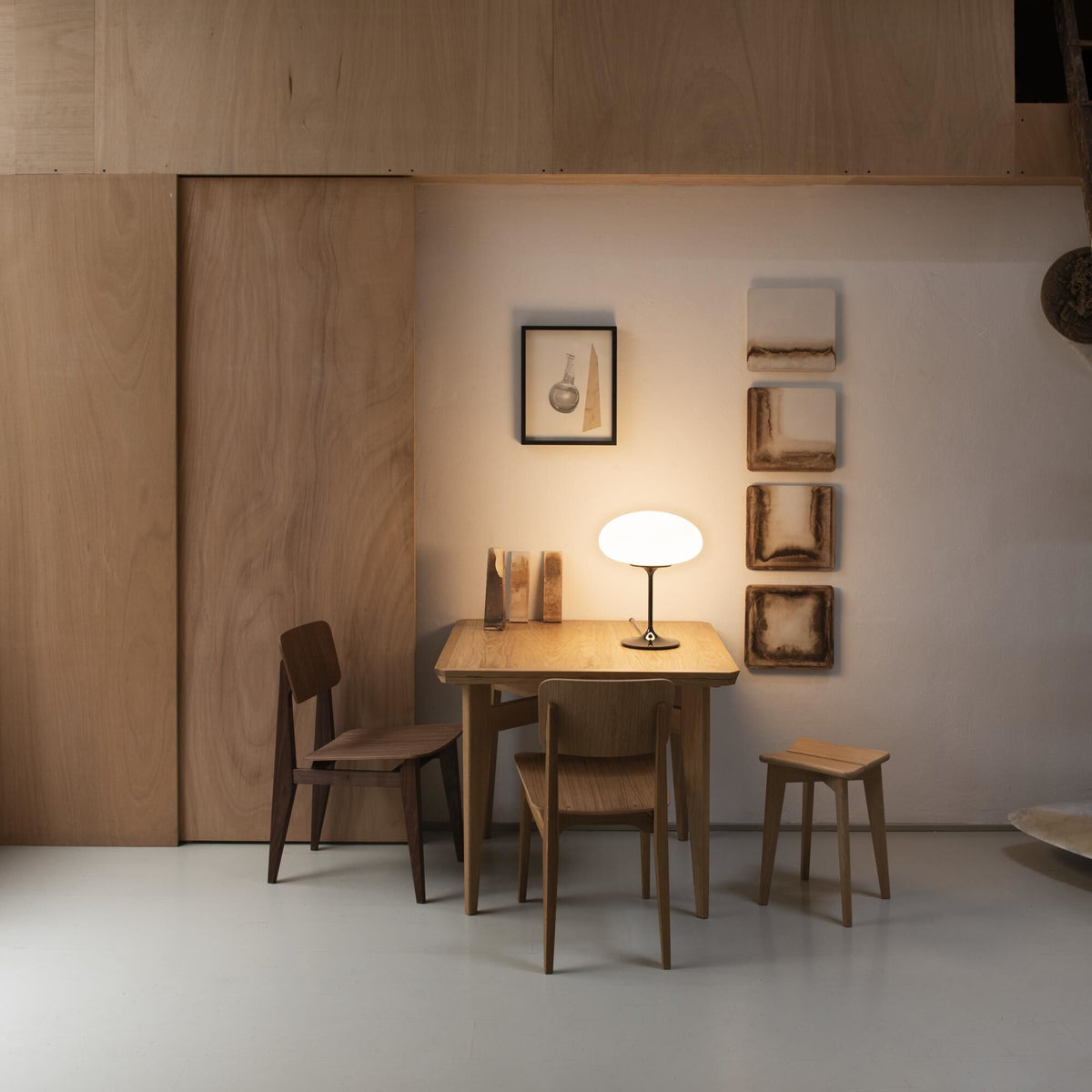 B-Table Dining Table