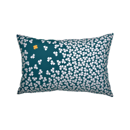 TRÈFLE OUTDOOR CUSHION 68 X 44 CM by Fermob