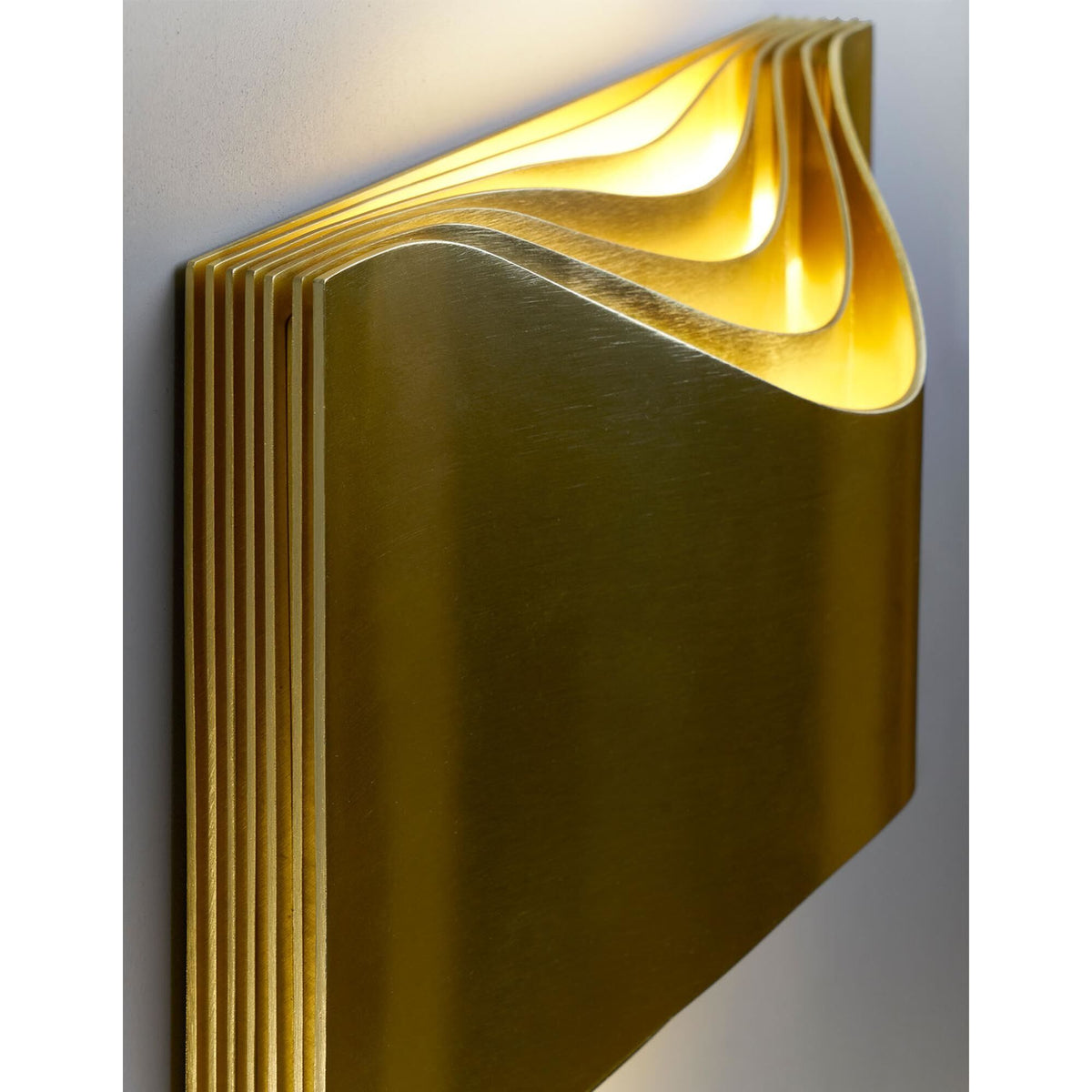 DCWéditions Respiro L Wall Lamp Gold