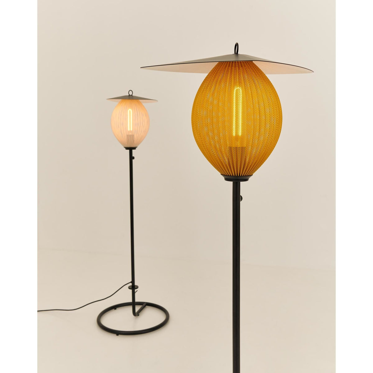 Satellite Outdoor Floor Lamp Cream White