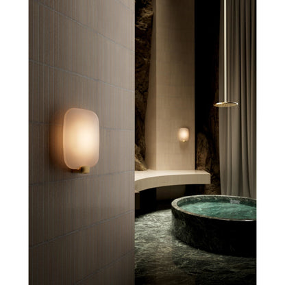 DCWéditions Light Me Tender Vertical Wall Lamp Gold