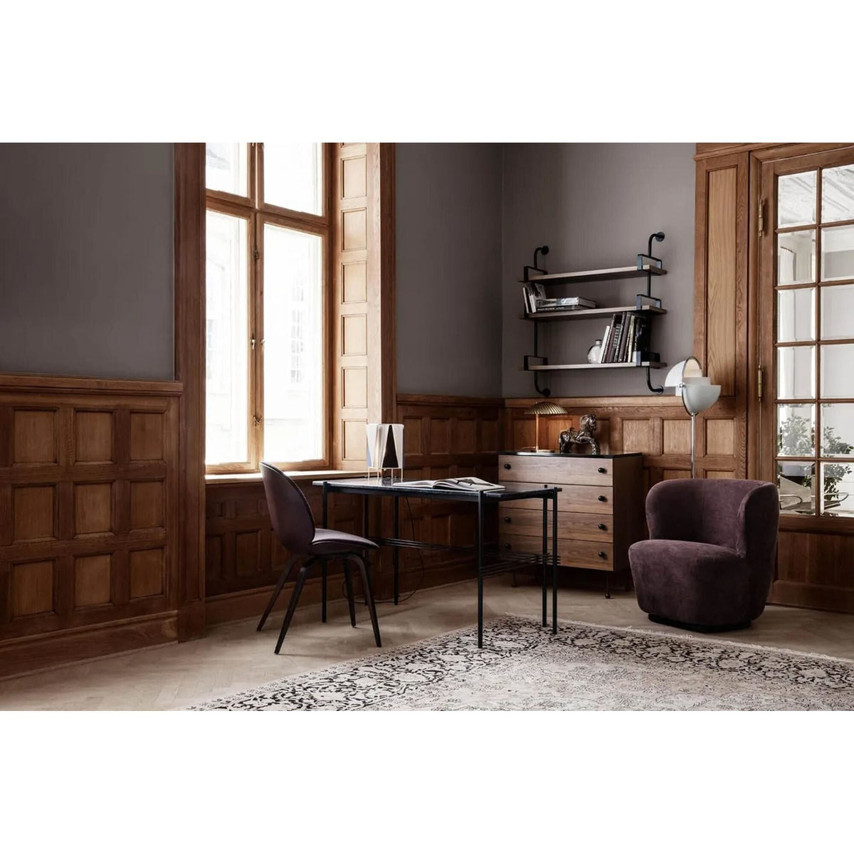 TS Desk 120 x 60 cm w. Black Base and Black Marquina Marble Top
