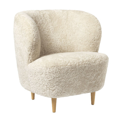 Stay Lounge Chair Upholstered In Sheepskin Moonlight With Oak Base