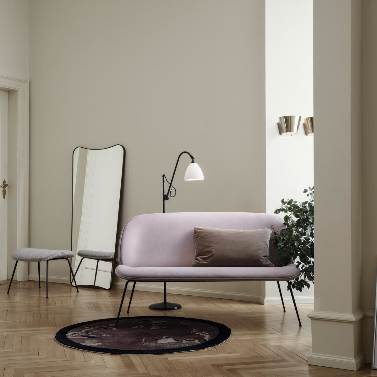 Beetle Ottoman Plain 0025