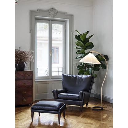V11 Armchair