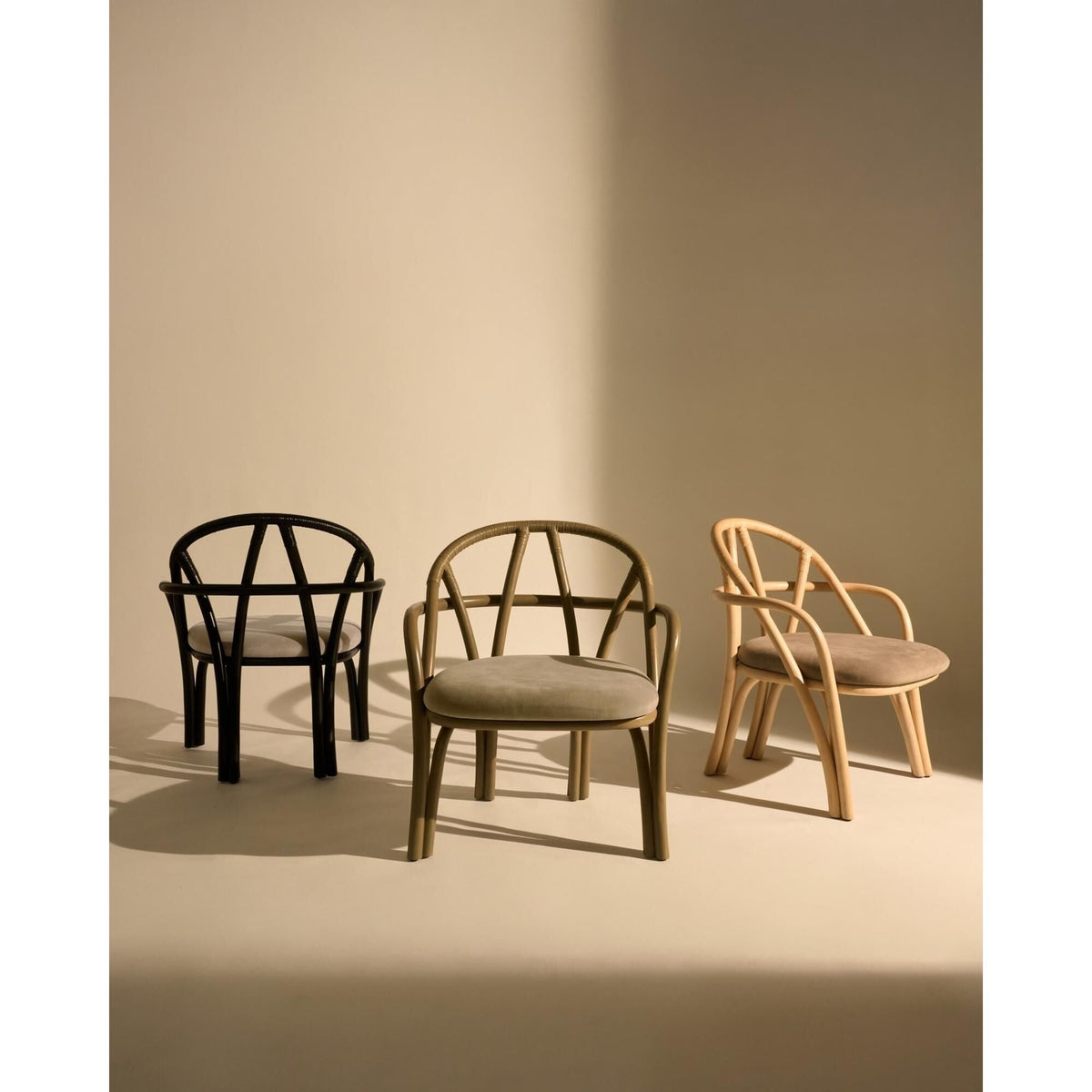 Bistra Armchair Ebony Painted Rattan/Fustagno Limonta 001