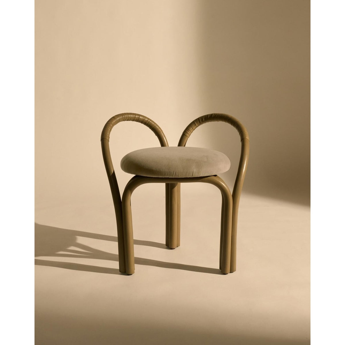Bistra Stool Olive Stained Rattan/Fustagno Limonta 003