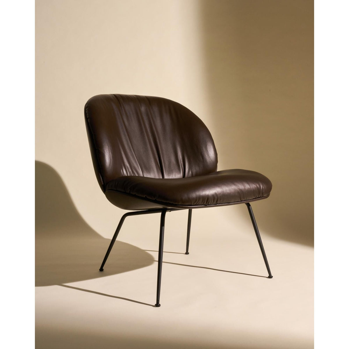 Beetle Soft Armchair Black/Smooth Leather