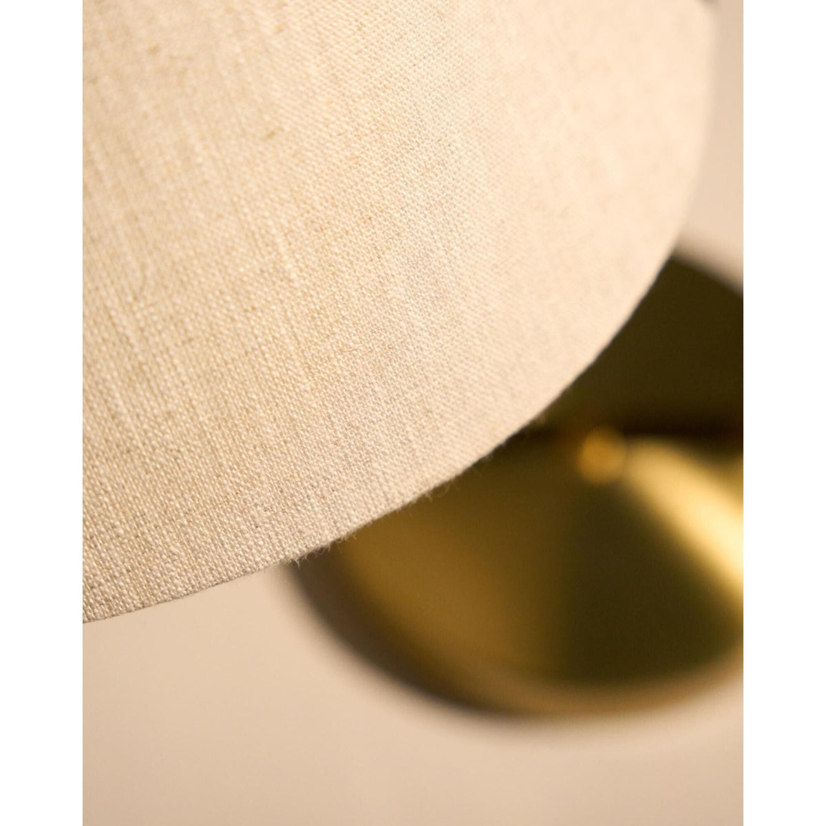 Gräshoppa Table Lamp Brass/ Canvas