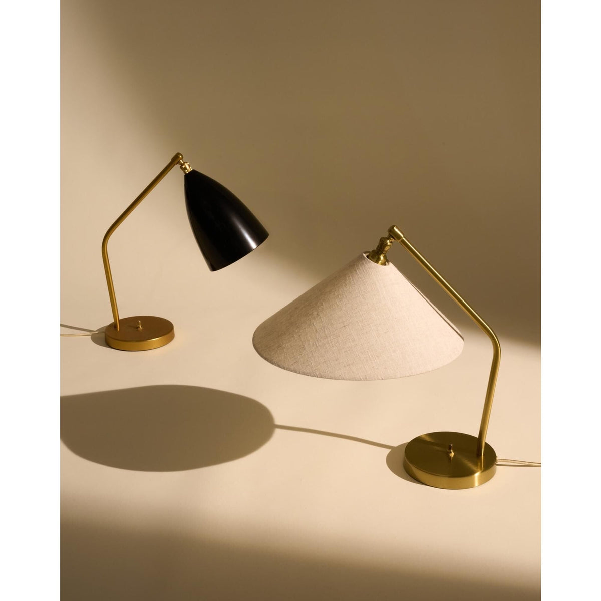 Gräshoppa Table Lamp Brass/ Canvas
