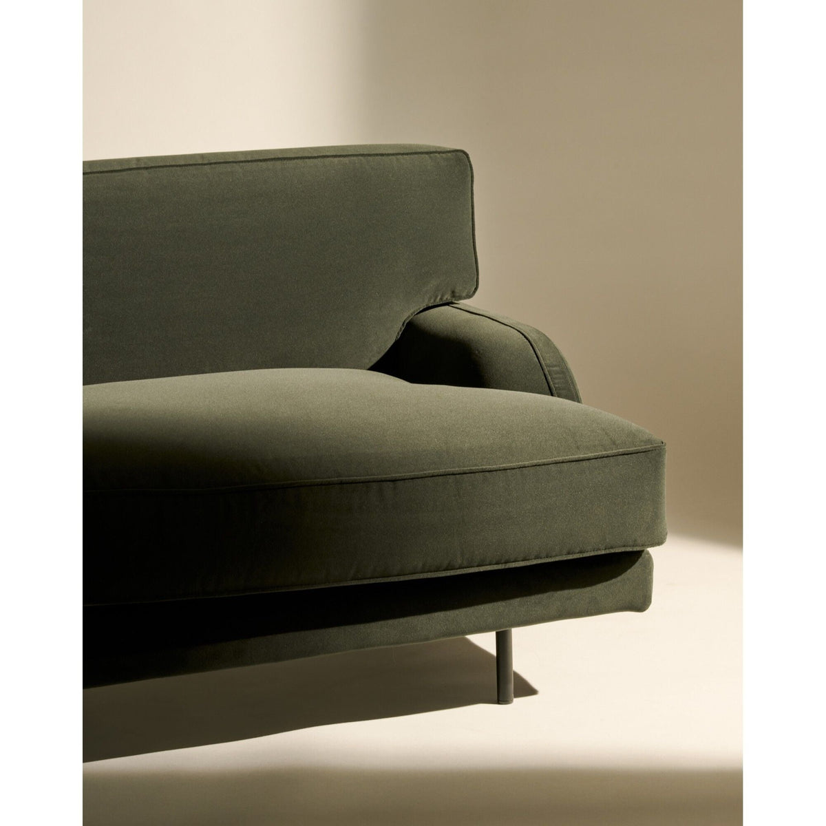 Flaneur 2-Person Sofa Black/Asator 0984