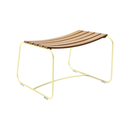 SURPRISING TEAK FOOTREST by Fermob