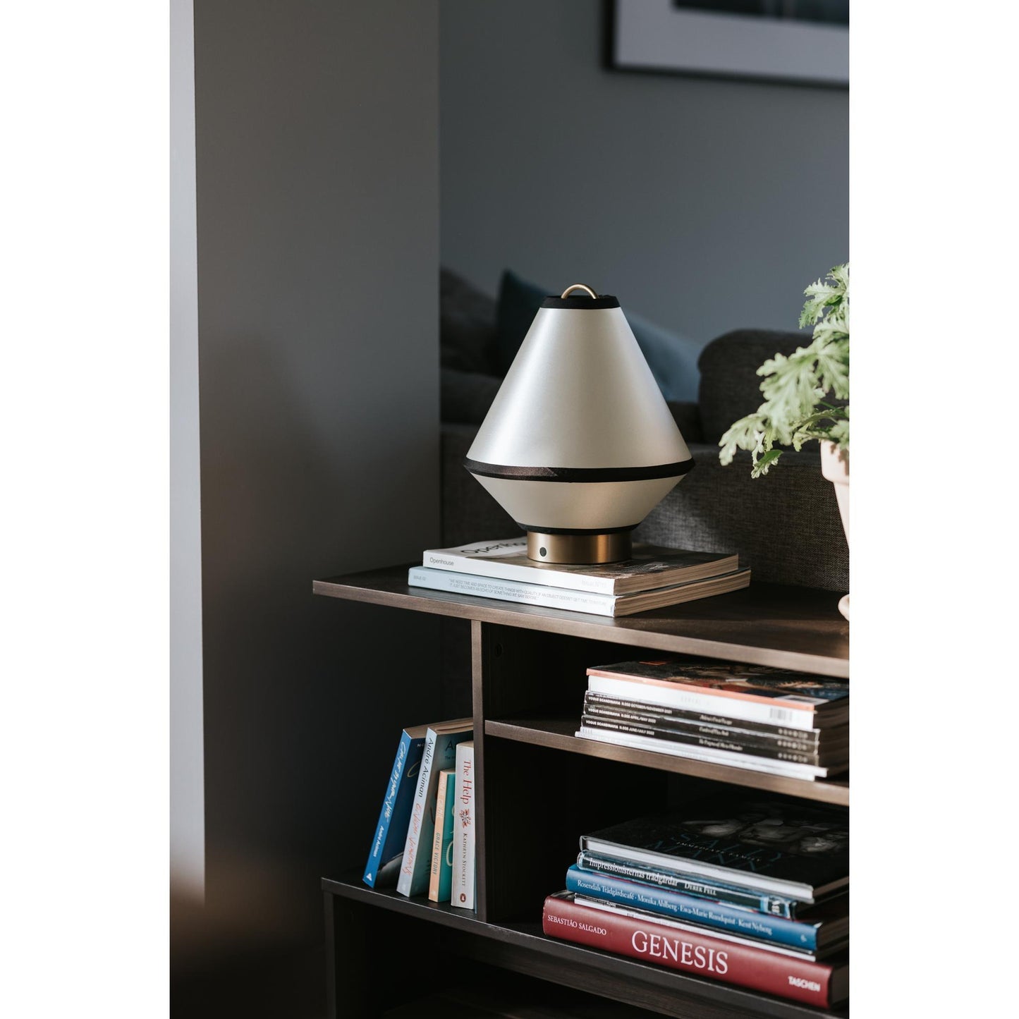 Edgeform Tafta Transportable Lamp Black/ Off-White