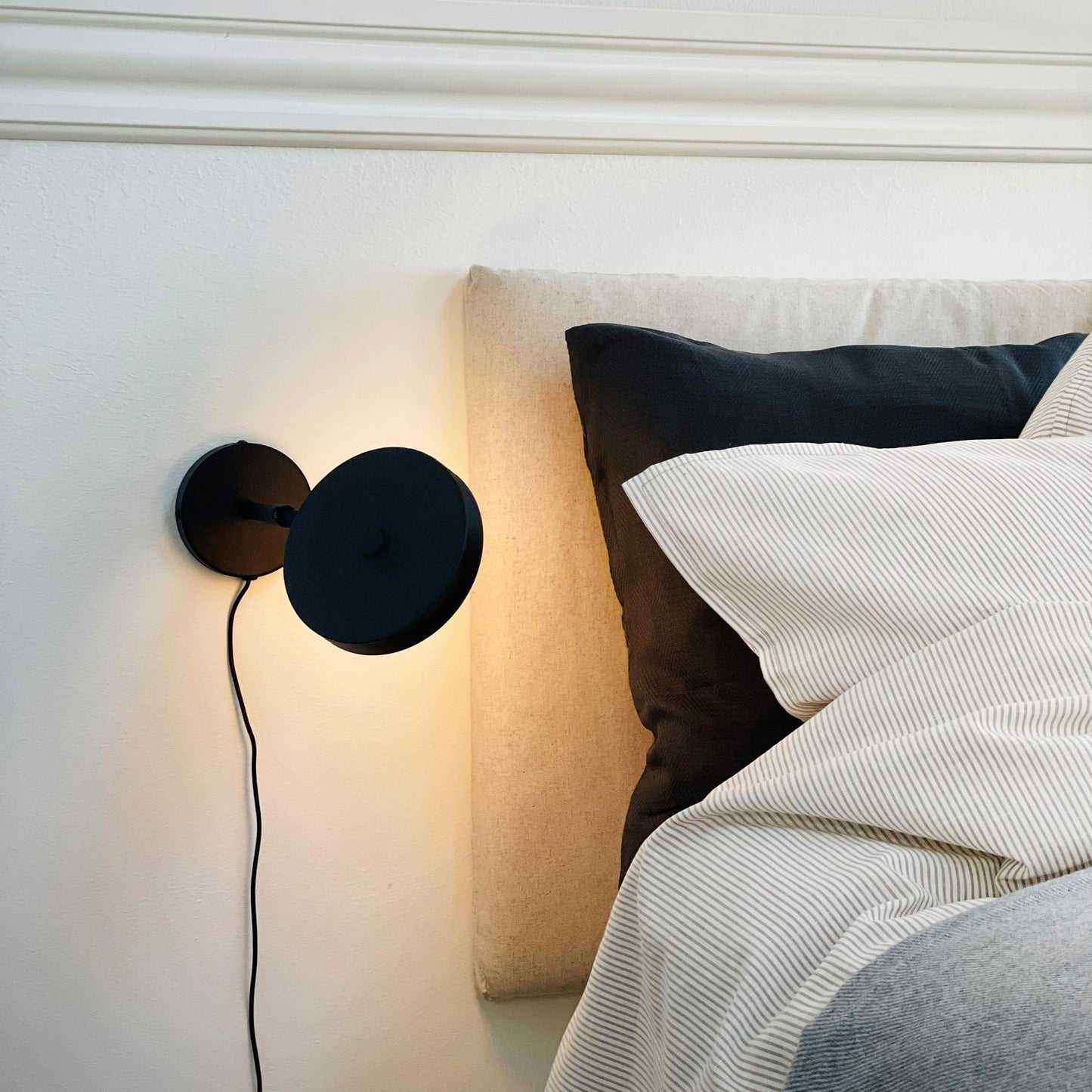 Dyberg Larsen Starlight Wall Lamp Black