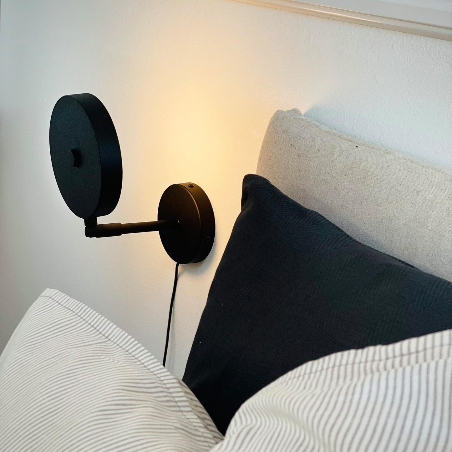 Dyberg Larsen Starlight Wall Lamp Black