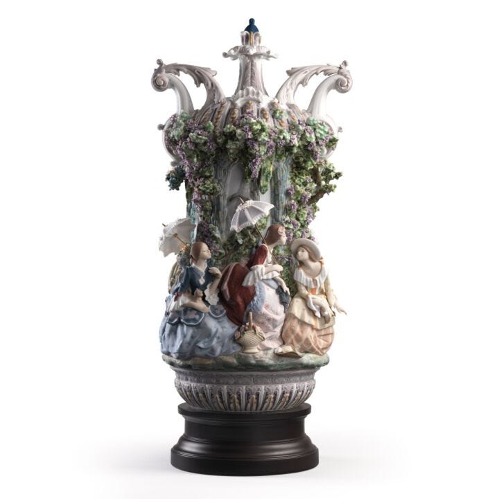 Ladies from Aranjuez Vase by Lladró