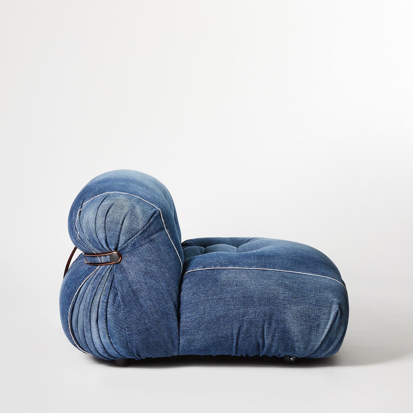 [Overseas Stock - 3 Month Lead Time] [Limited Edition] Soriana Lounge Chair Denim (Denim crafted by Roy Roger's)