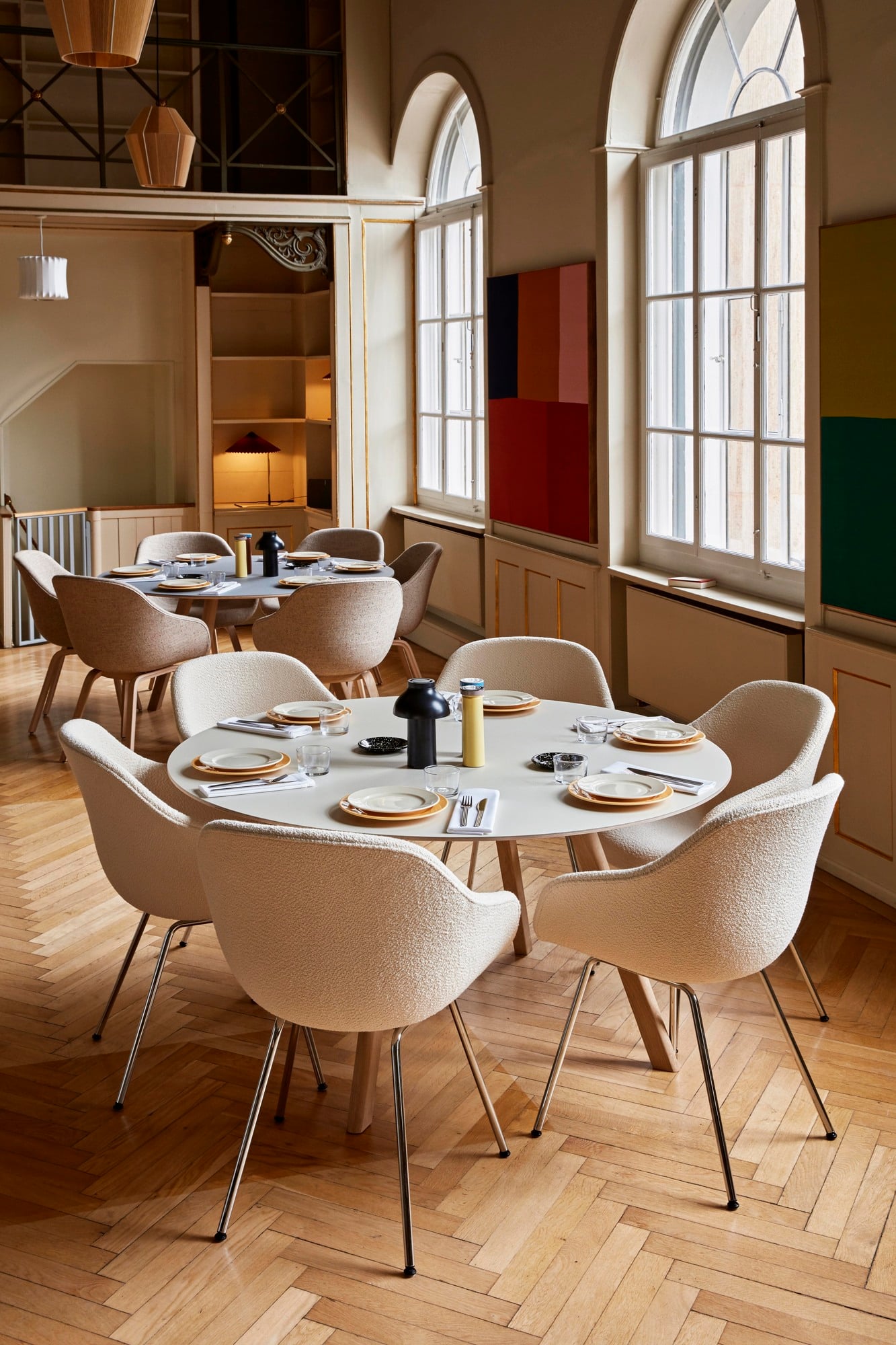 CPH25 2.0 table, 140 cm, lacquered oak - white laminate